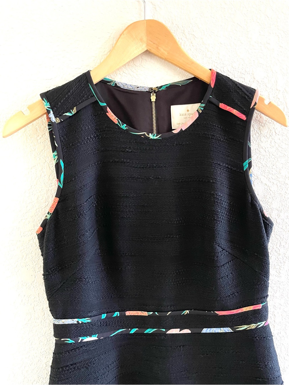 Kate Spade New York Blossom Trim Tweed Dress Size 6 Black Floral EUC - Picture 5 of 11